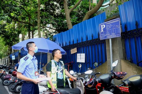 广西南宁市市场监管局开展停车服务收费专项检查